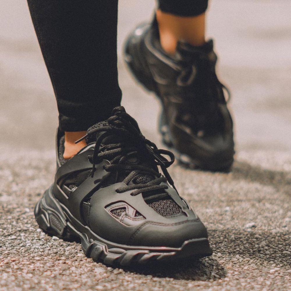 𝙉𝙀𝙒 𝙄𝙉🖤Cool Muse Platform Sneaker -  BLACK